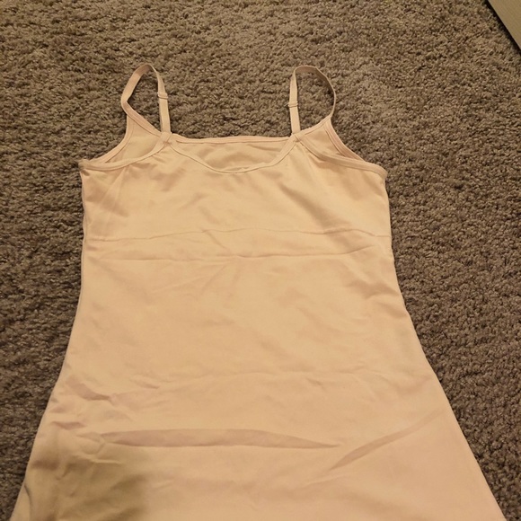 Form fitting cami - Picture 8 of 8